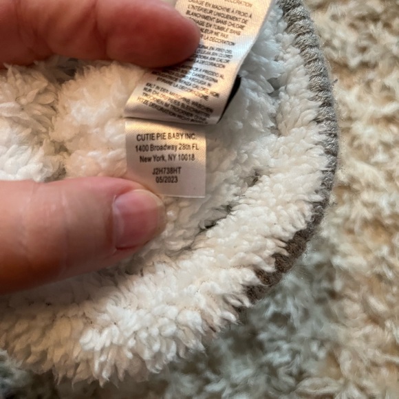 Toddle Beanie - Picture 5 of 6